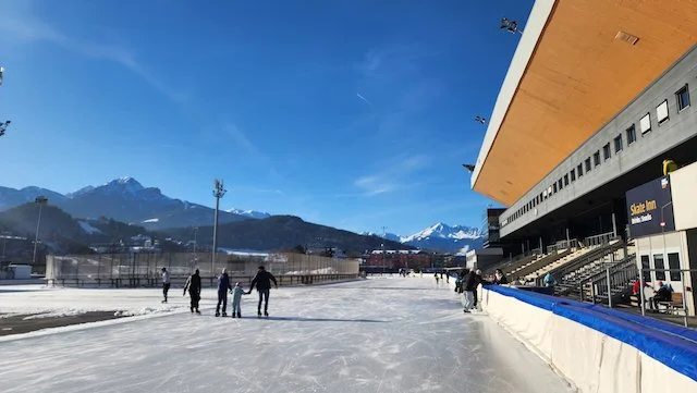 Ice skating in Innsbruck — Solo Female Wanderer